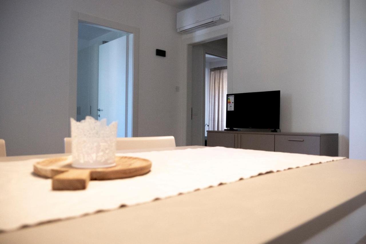 Regi Apartments Pacengo Di Lazise エクステリア 写真