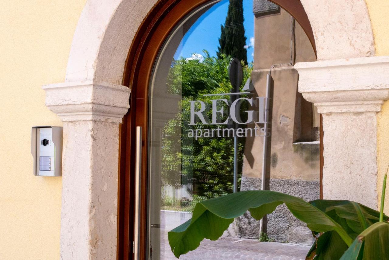 Regi Apartments Pacengo Di Lazise エクステリア 写真